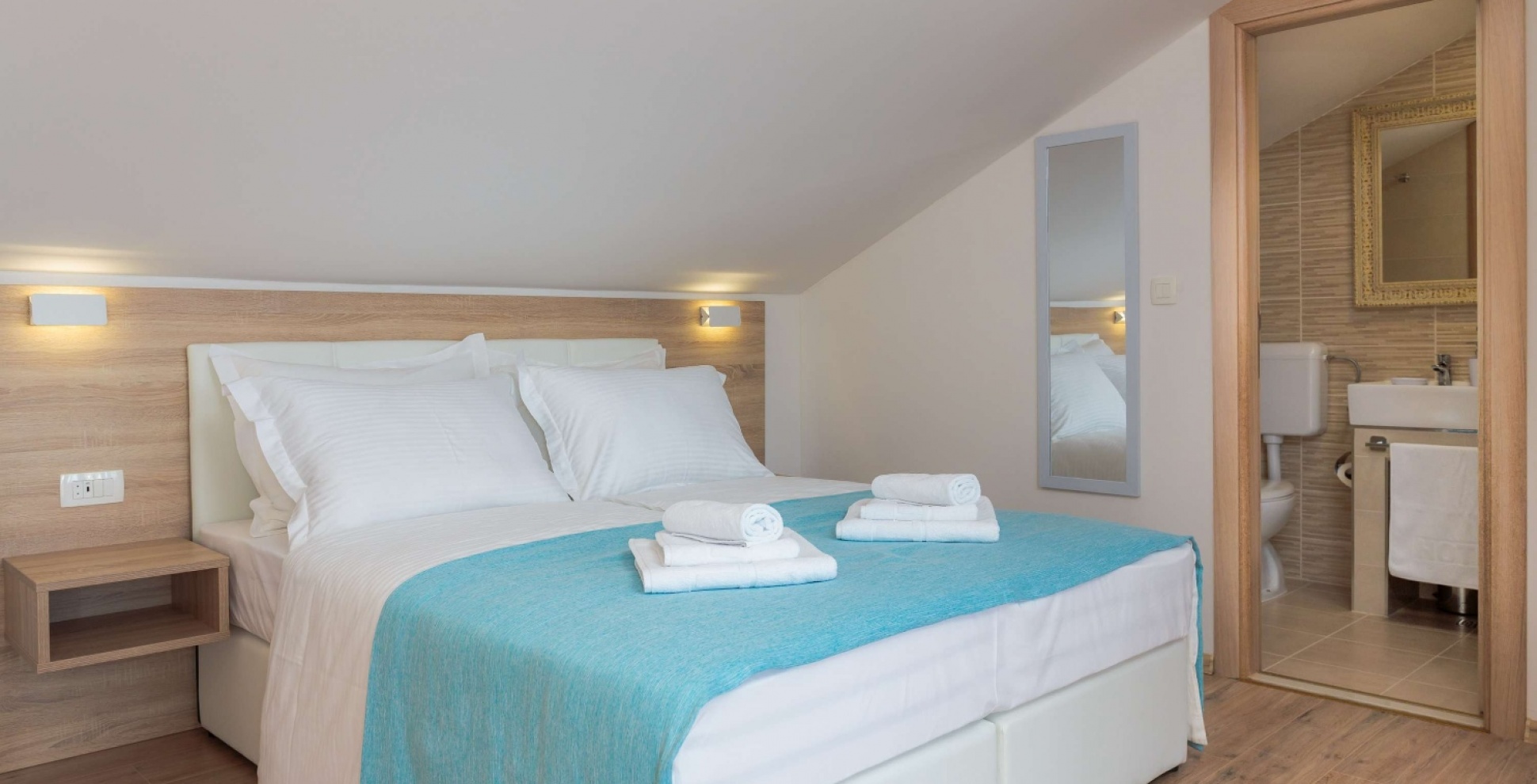 Studio apartment with sea view