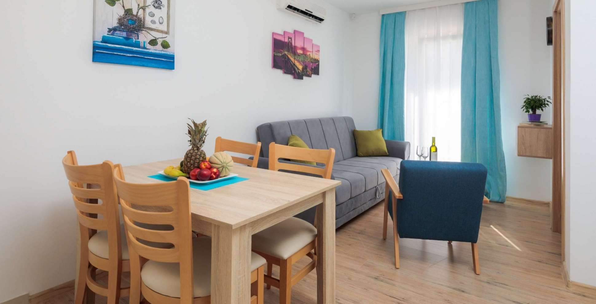 Apartment with garden view